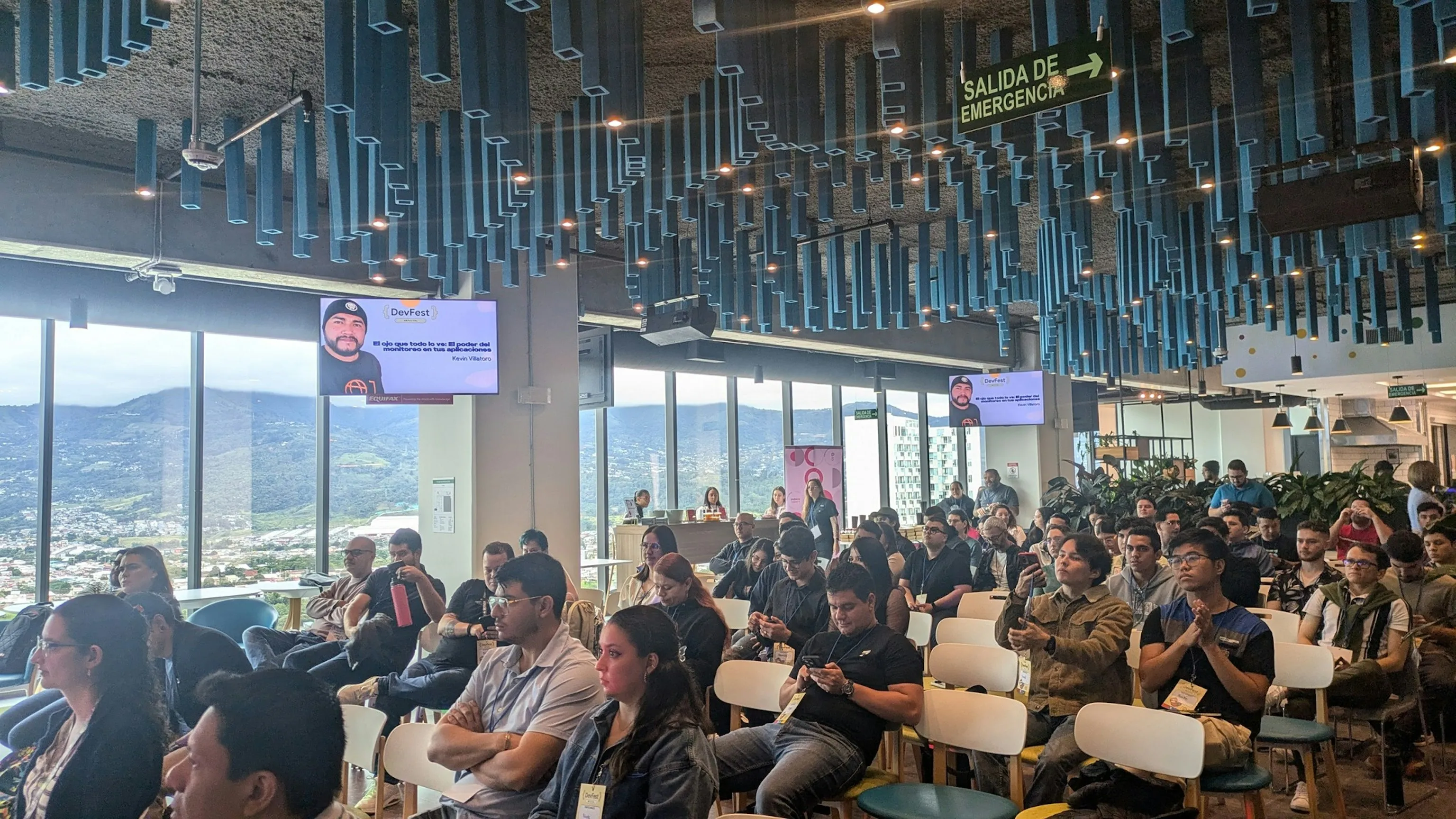 Audience during GDG Pura Vida DevFest Costa Rica